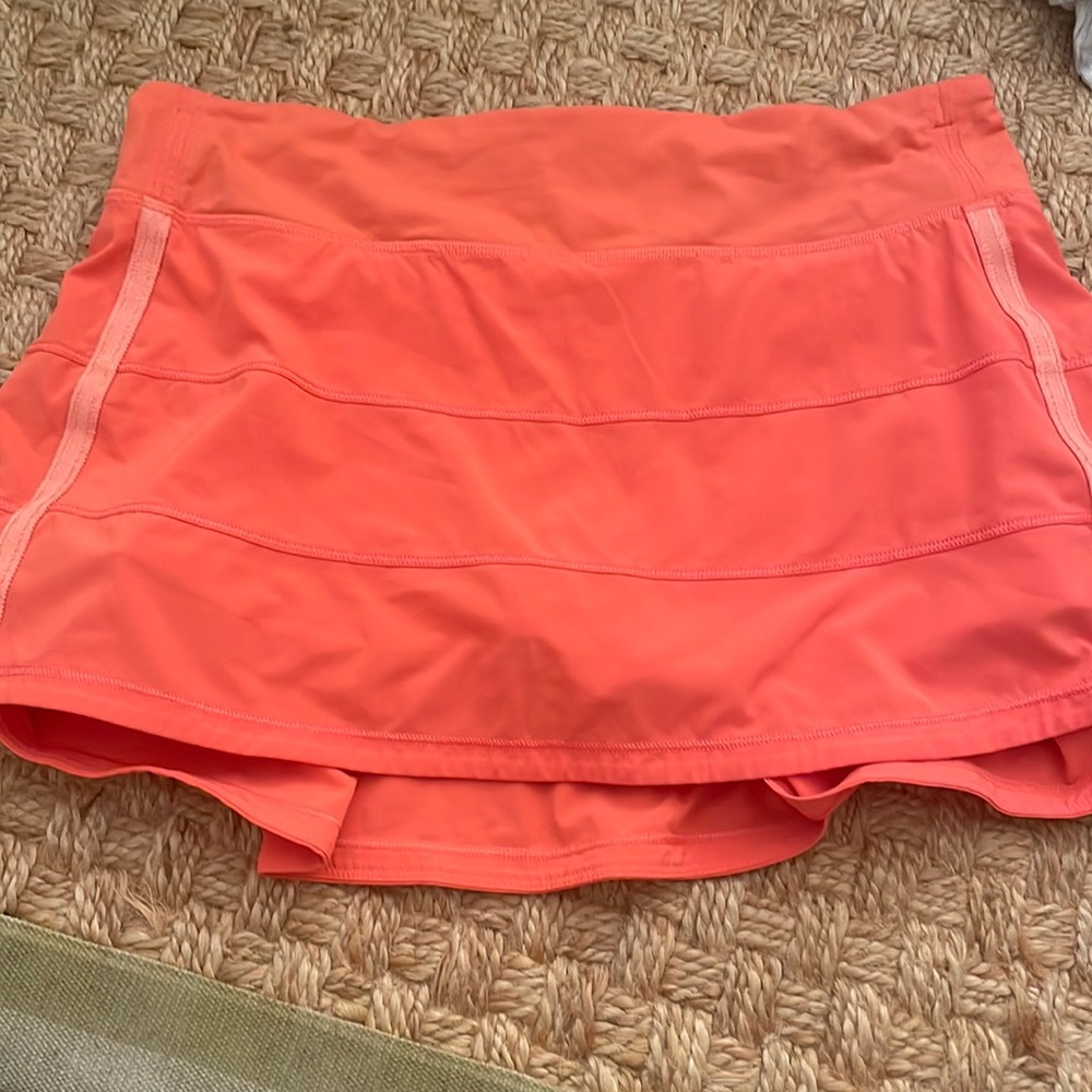 LuluLemon Skirt Size 8